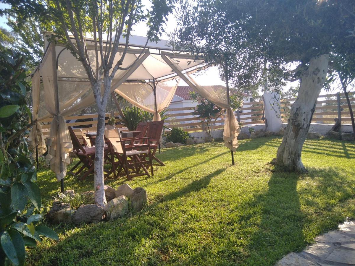 Spiti Lou Apartment Notos ภายนอก รูปภาพ